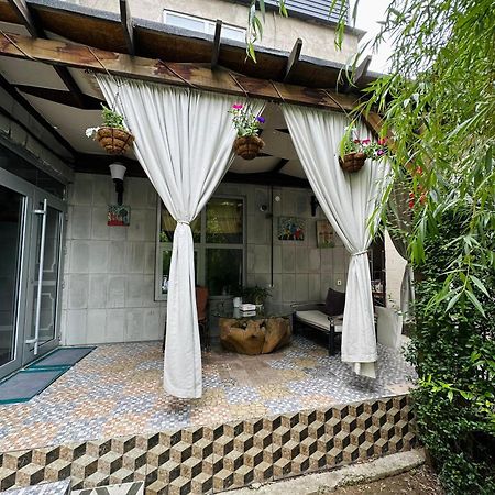 Art House Sweet Home Șîmkent Exterior foto