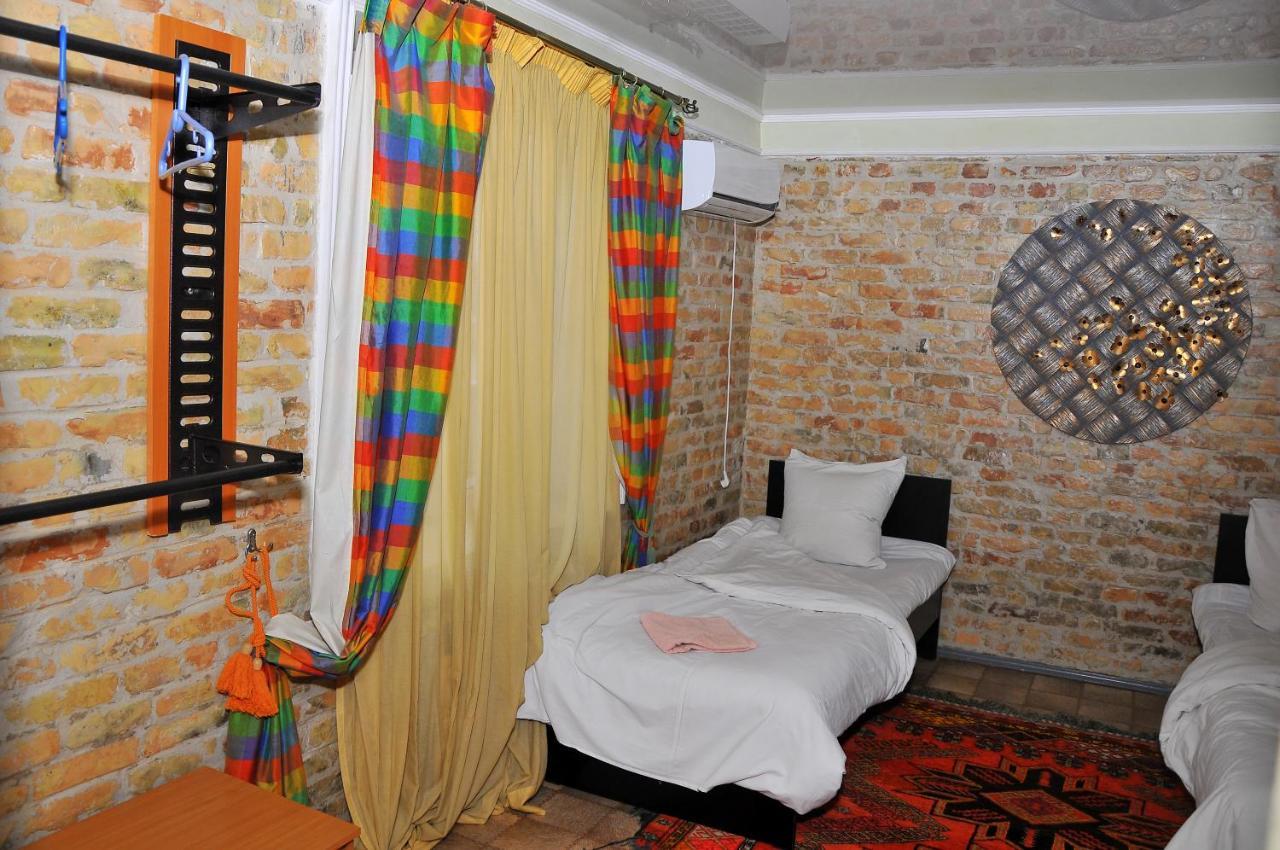 Art House Sweet Home Șîmkent Exterior foto