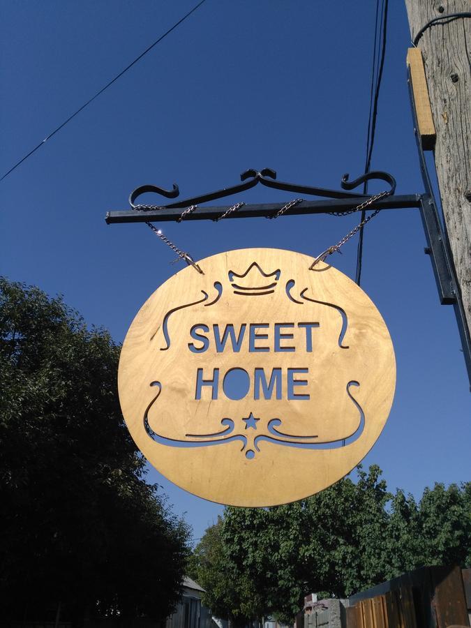 Art House Sweet Home Șîmkent Exterior foto